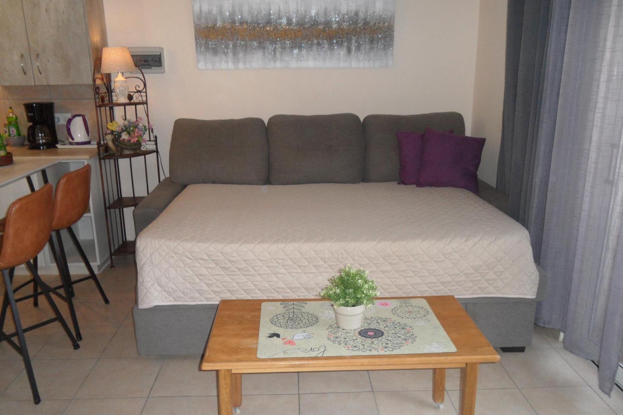 Family And Friends Flat Close To The Sea, Free Internet Айя Напа Екстериор снимка